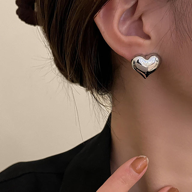 Pendientes de corazón elegantes con zirconia de calidad