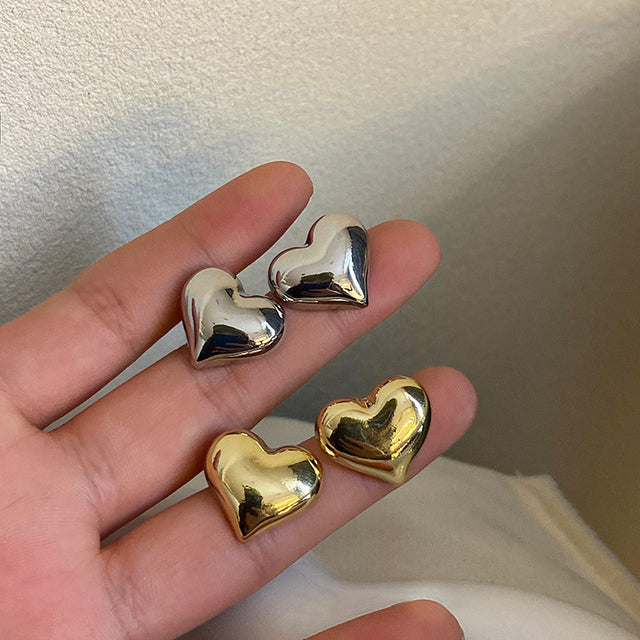 Pendientes de corazón elegantes con zirconia de calidad