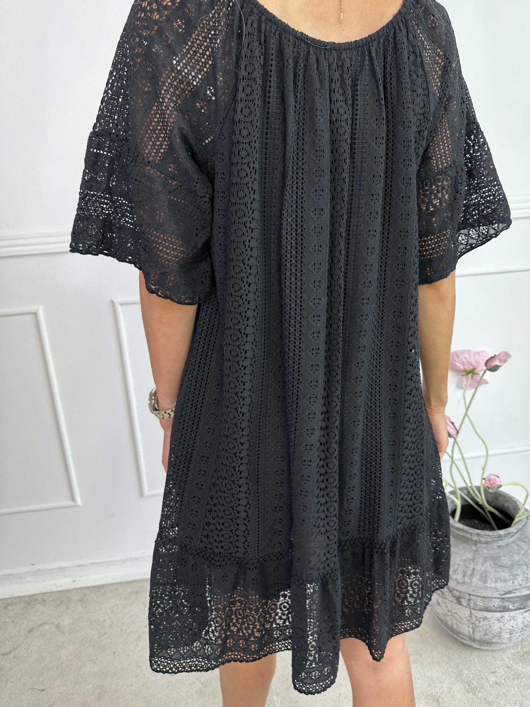 Vestido de encaje suave de algodón con mangas