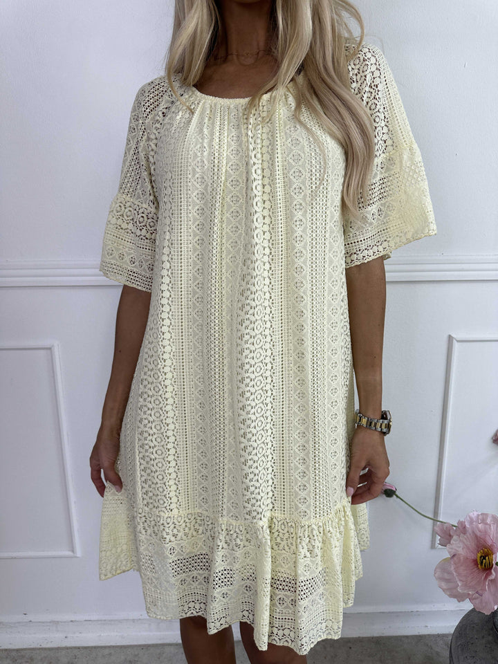 Vestido de encaje suave de algodón con mangas