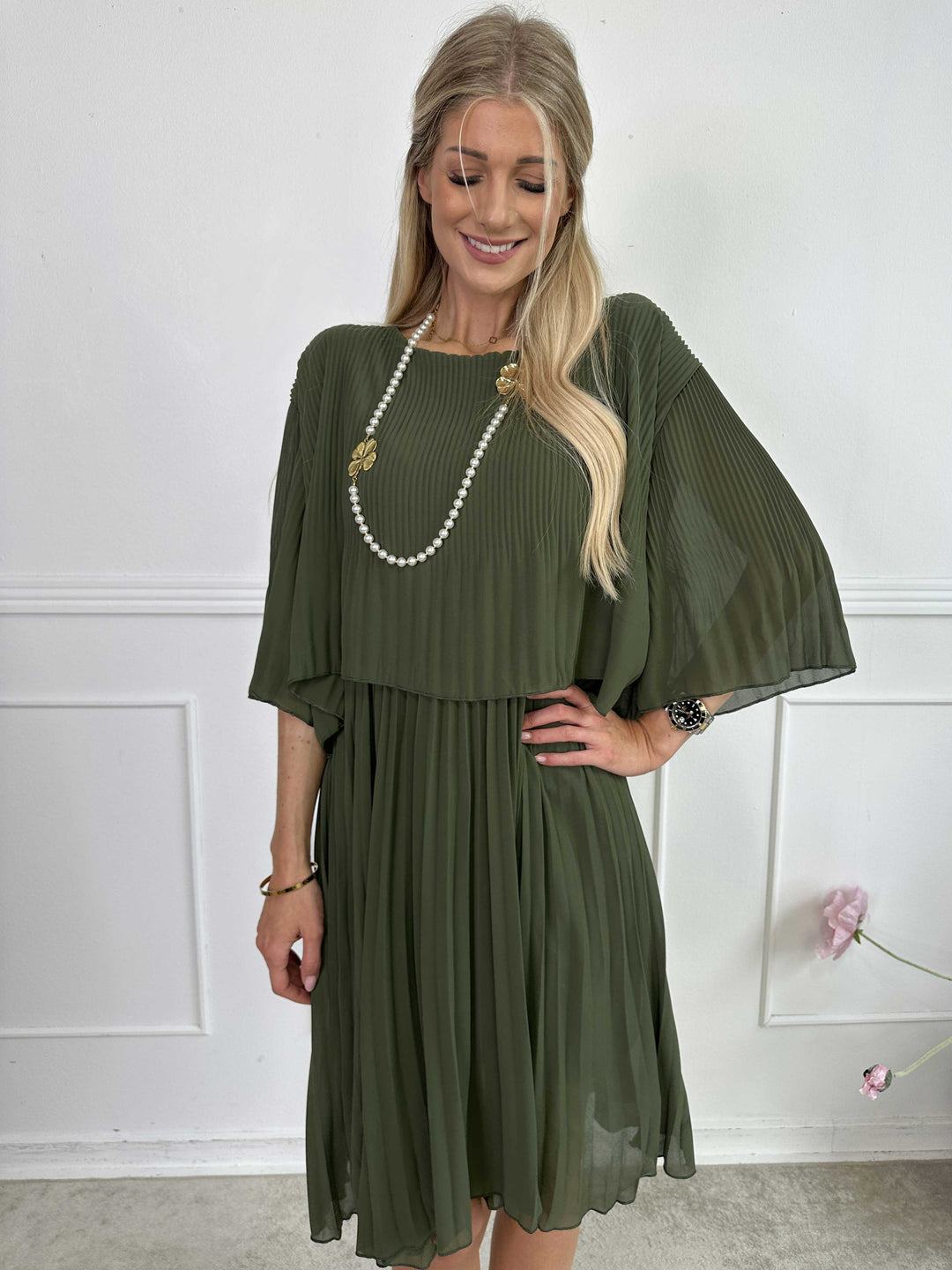 Cristina - Vestido inflable dulce con capa de rafia