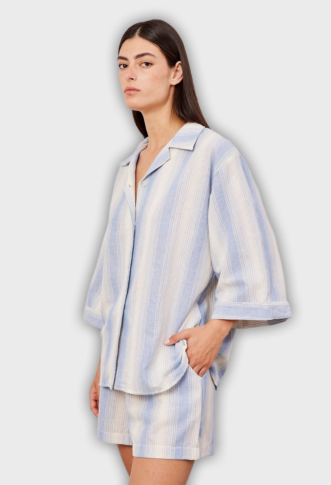 Conjunto de dos piezas corto con rayas