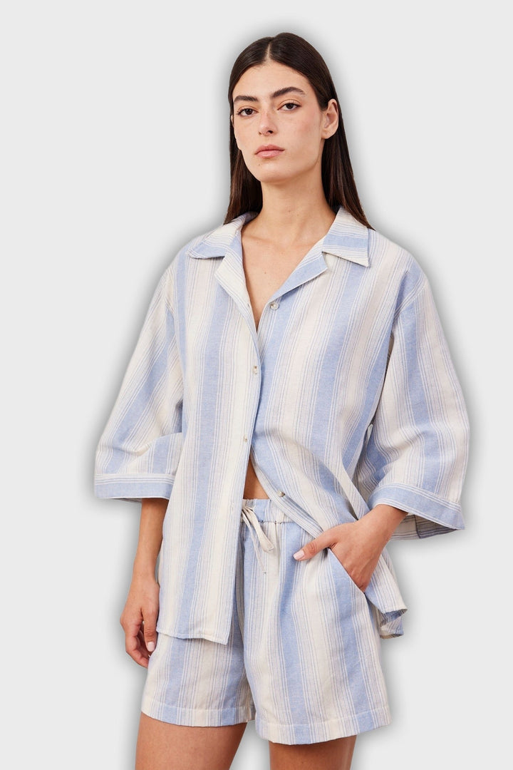 Conjunto de dos piezas corto con rayas