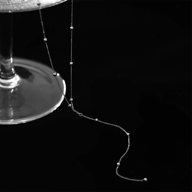 Cadena de llavero con colgantes - Joyería elegante para cualquier evento