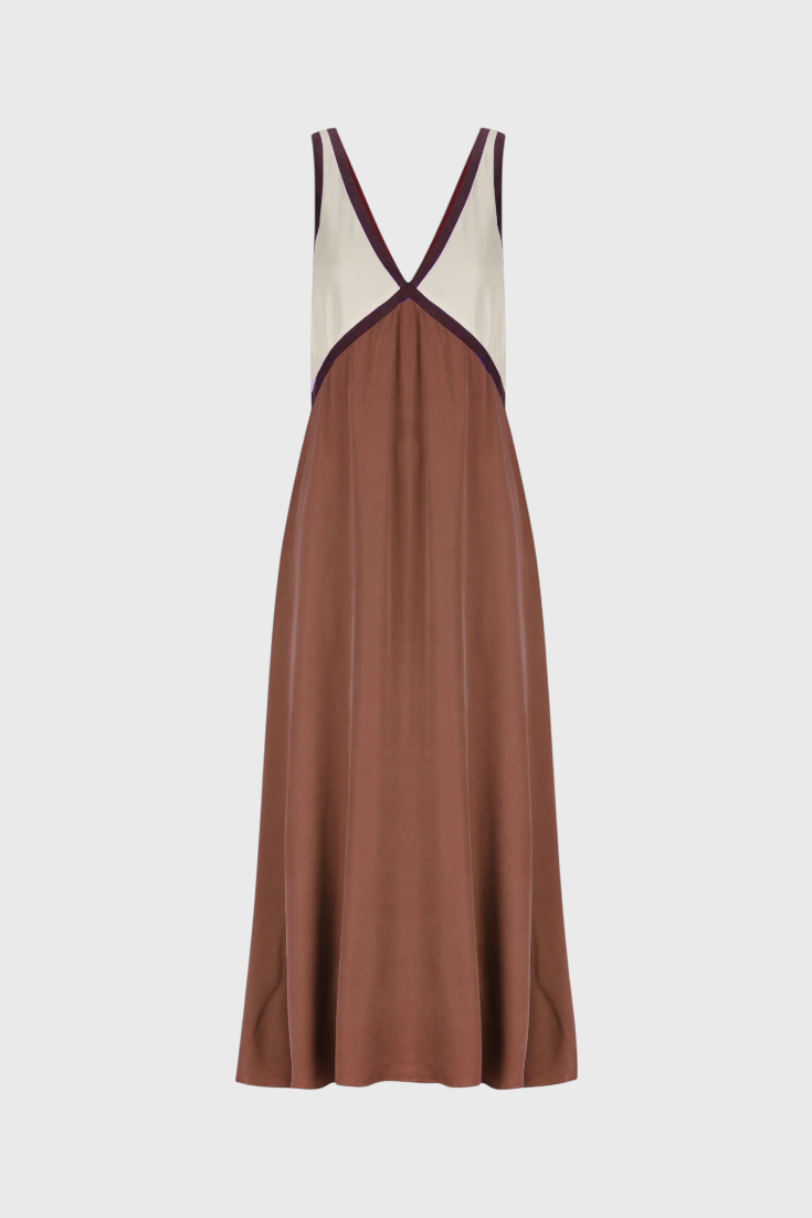 Vestido boho de verano con cuello en V