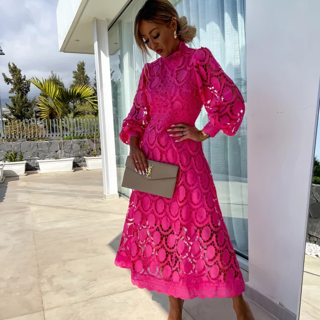 Vestidos de encaje brillantes y femeninos