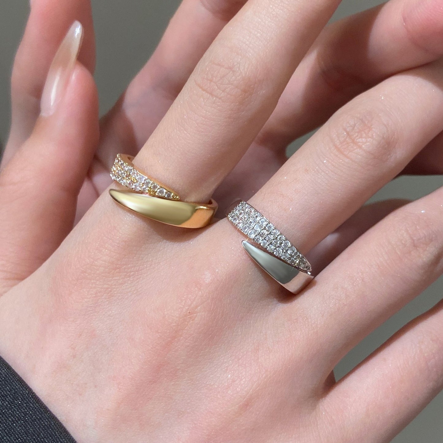Anillo Elegante de Puerto | Apoyo al Cáncer de Mama