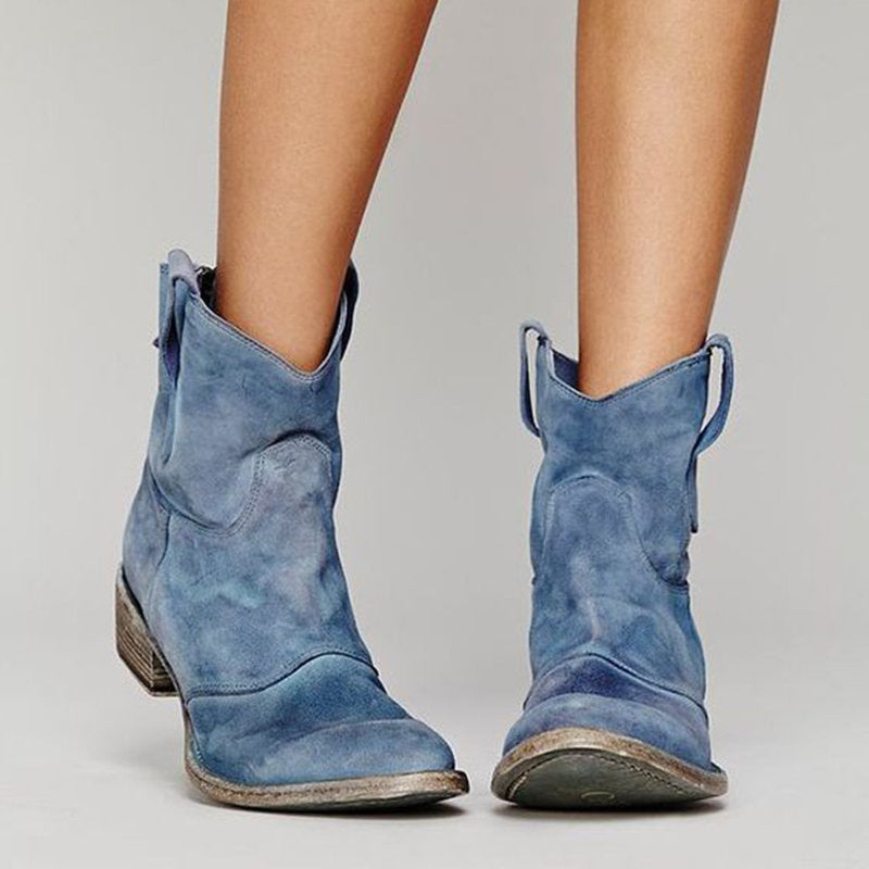 Carlota – Botas atemporales