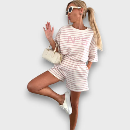 Cherizet – Traje con magia de Riviera