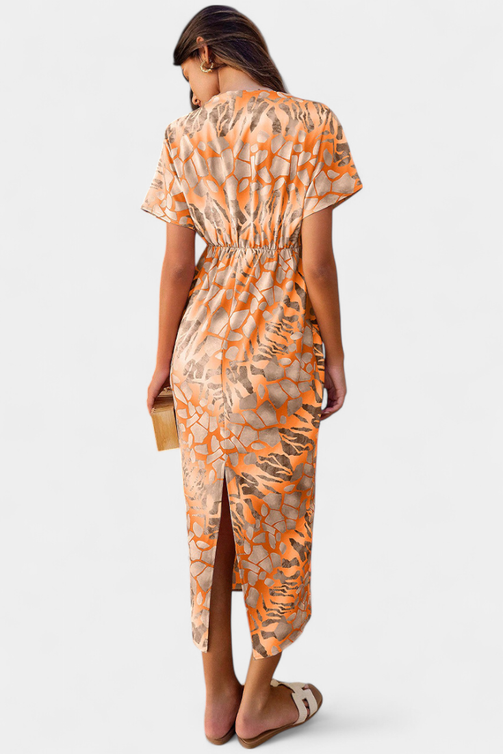 Vestidos con estampado abstracto y escote en V