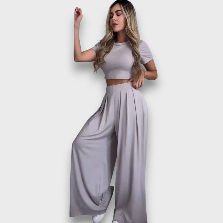 Andrea – Conjunto cómodo con top corto