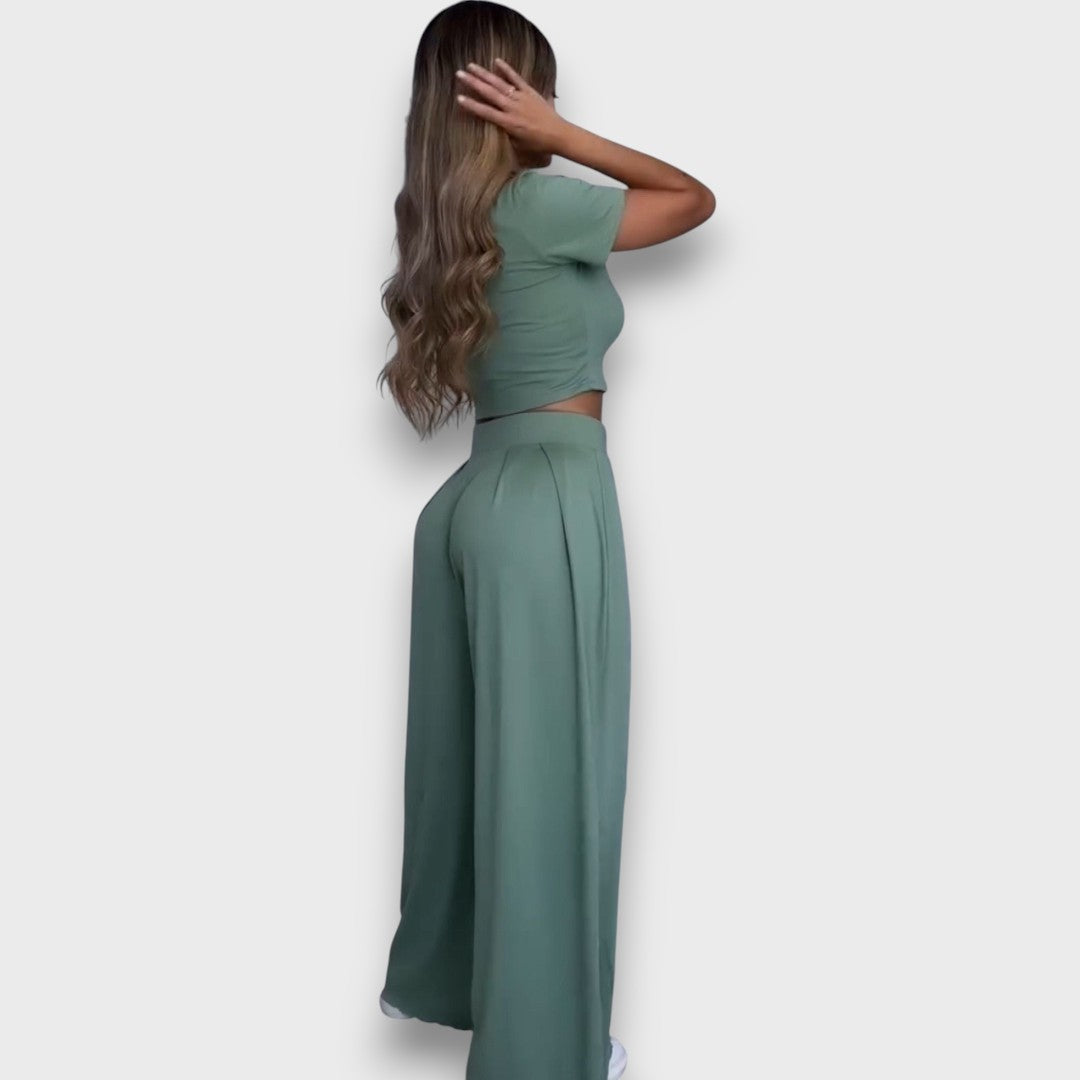 Andrea – Conjunto cómodo con top corto