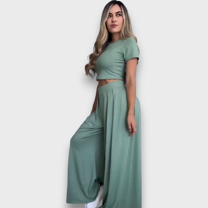 Andrea – Conjunto cómodo con top corto