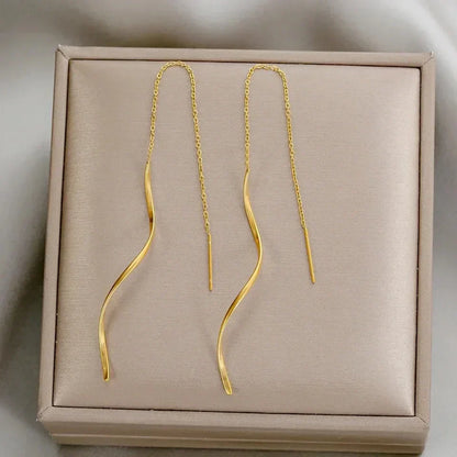 Pendientes largos con diseño único