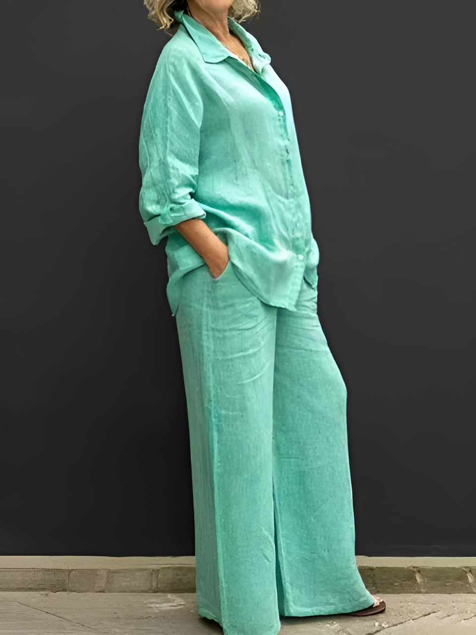 Conjunto de blusa de lino de Lara