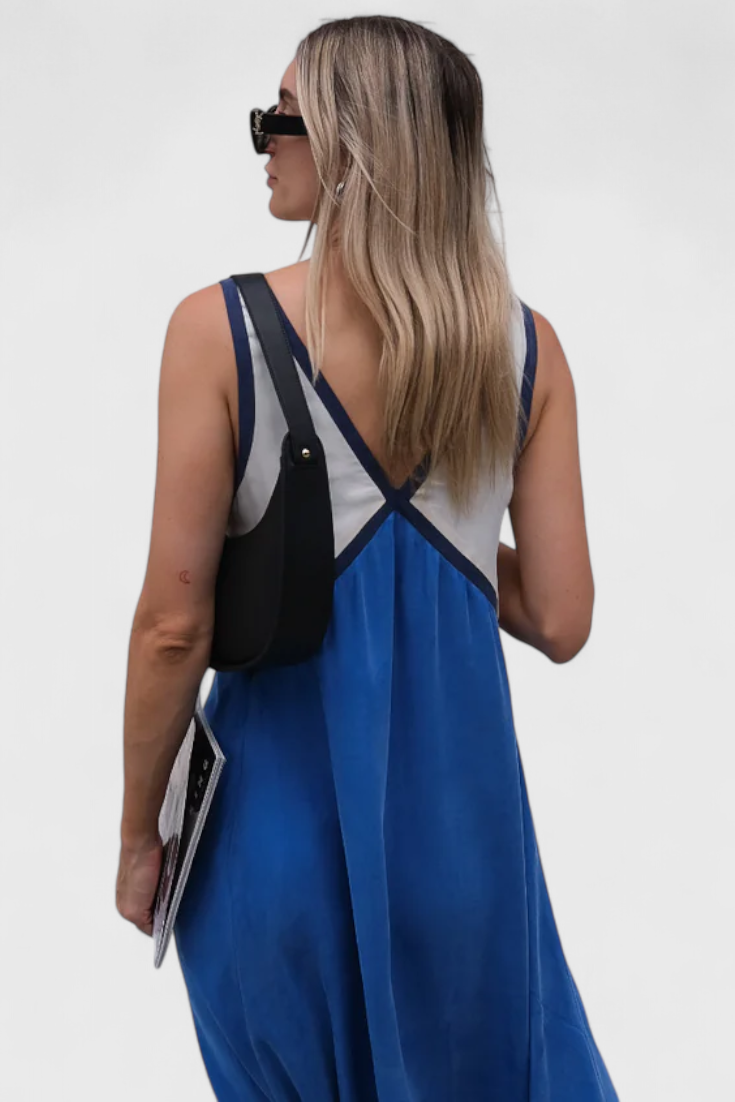 Vestido boho de verano con cuello en V