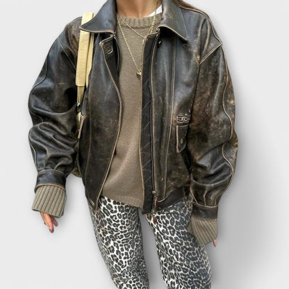 Jeans vintage con estampado de tigre Chandra
