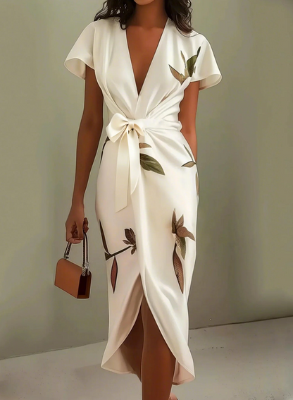 Vestido elegante de satén blanco