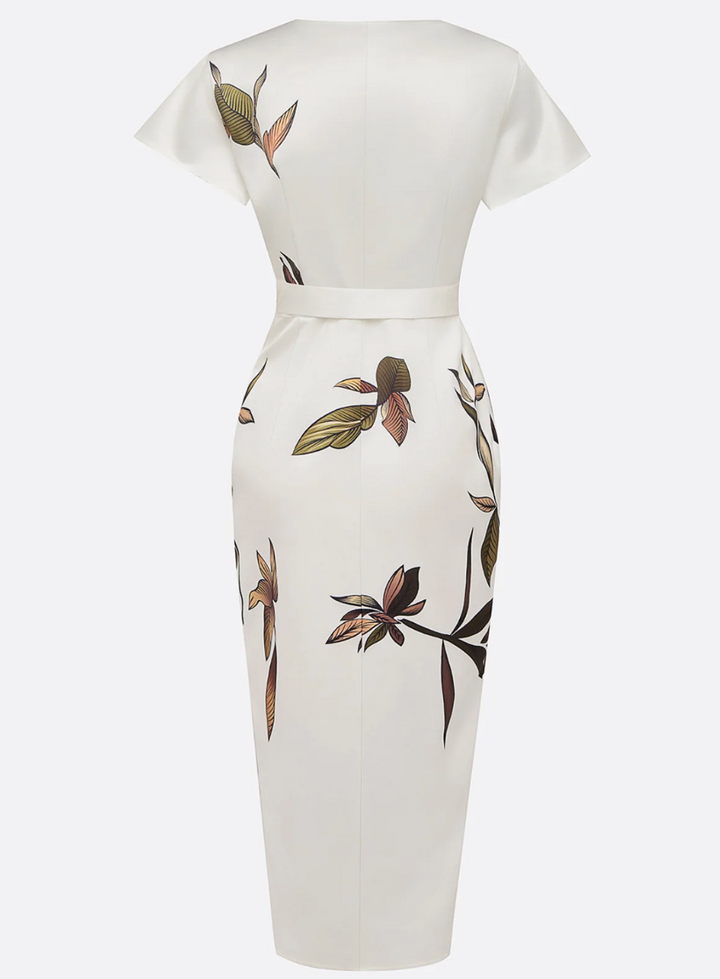 Vestido elegante de satén blanco