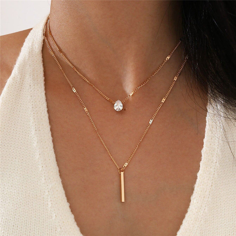 Conjunto de joyería de cuello vintage con colgantes de oro