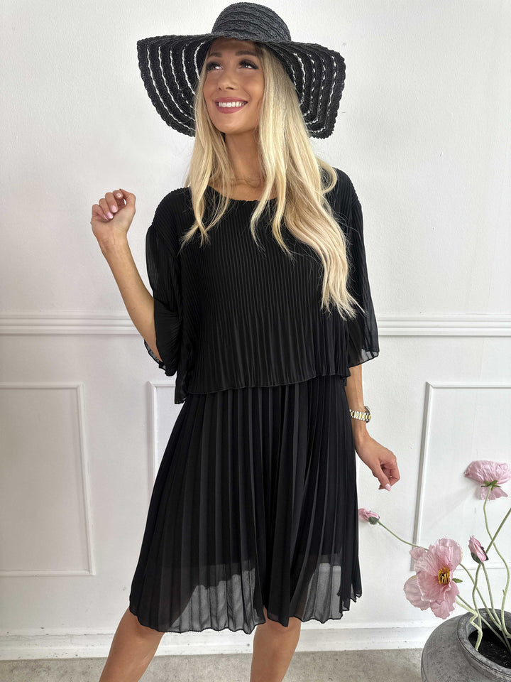 Cristina - Vestido inflable dulce con capa de rafia