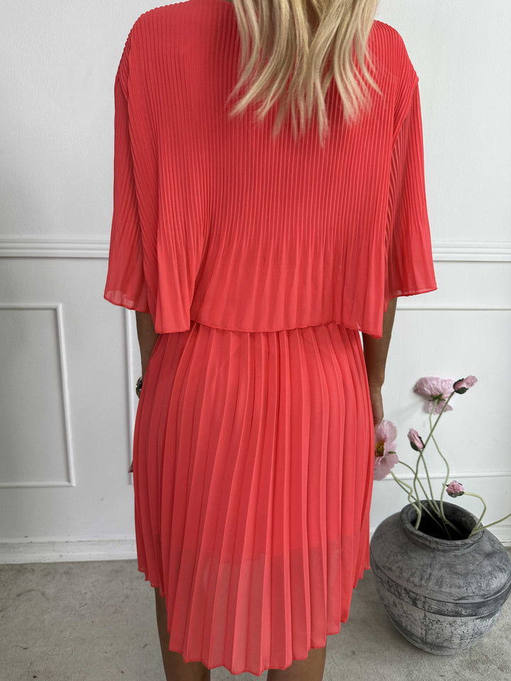 Cristina - Vestido inflable dulce con capa de rafia