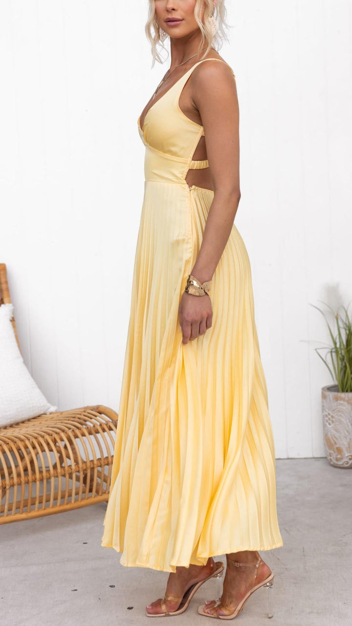 Avi - Vestido maxi plisado amarillo con cuello en V