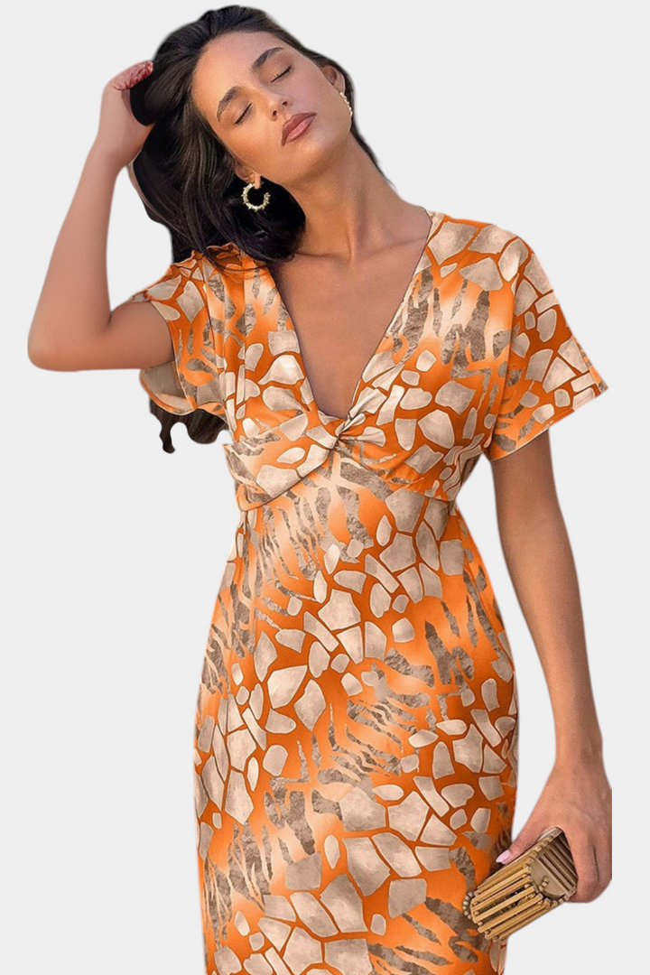 Vestidos con estampado abstracto y escote en V