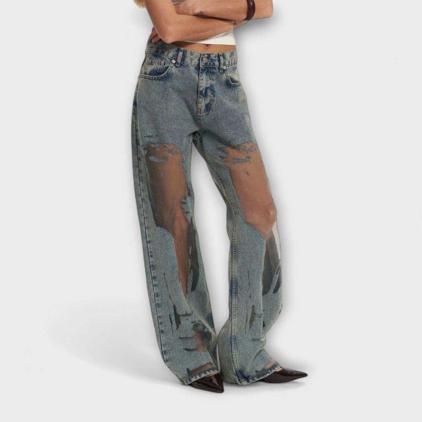 Jeans de cintura alta con diseño único y estilo moderno