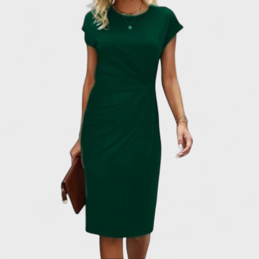 Vestido de cóctel corto con mangas cortas