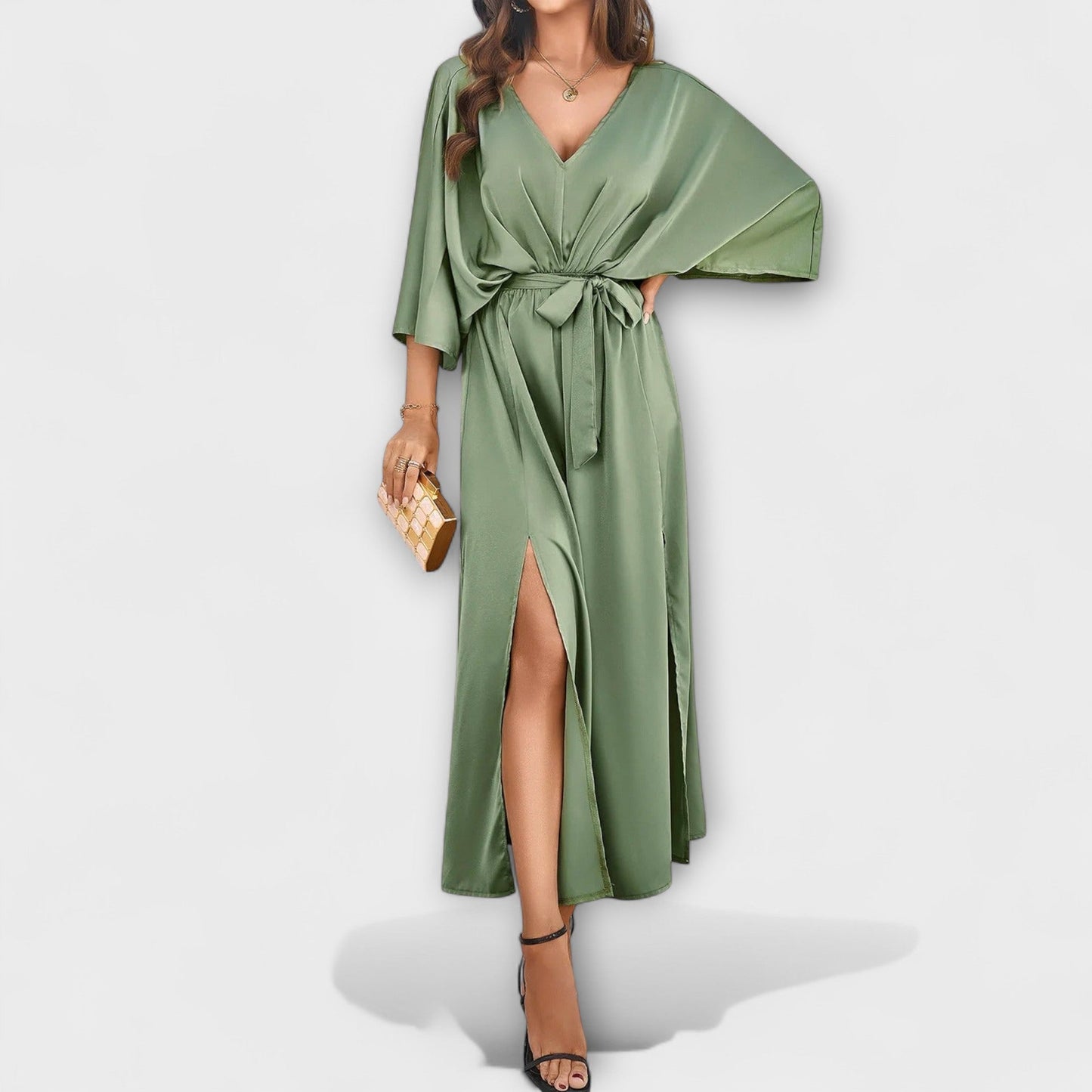 Vestido maxi con cuello en V profundo y cinturón