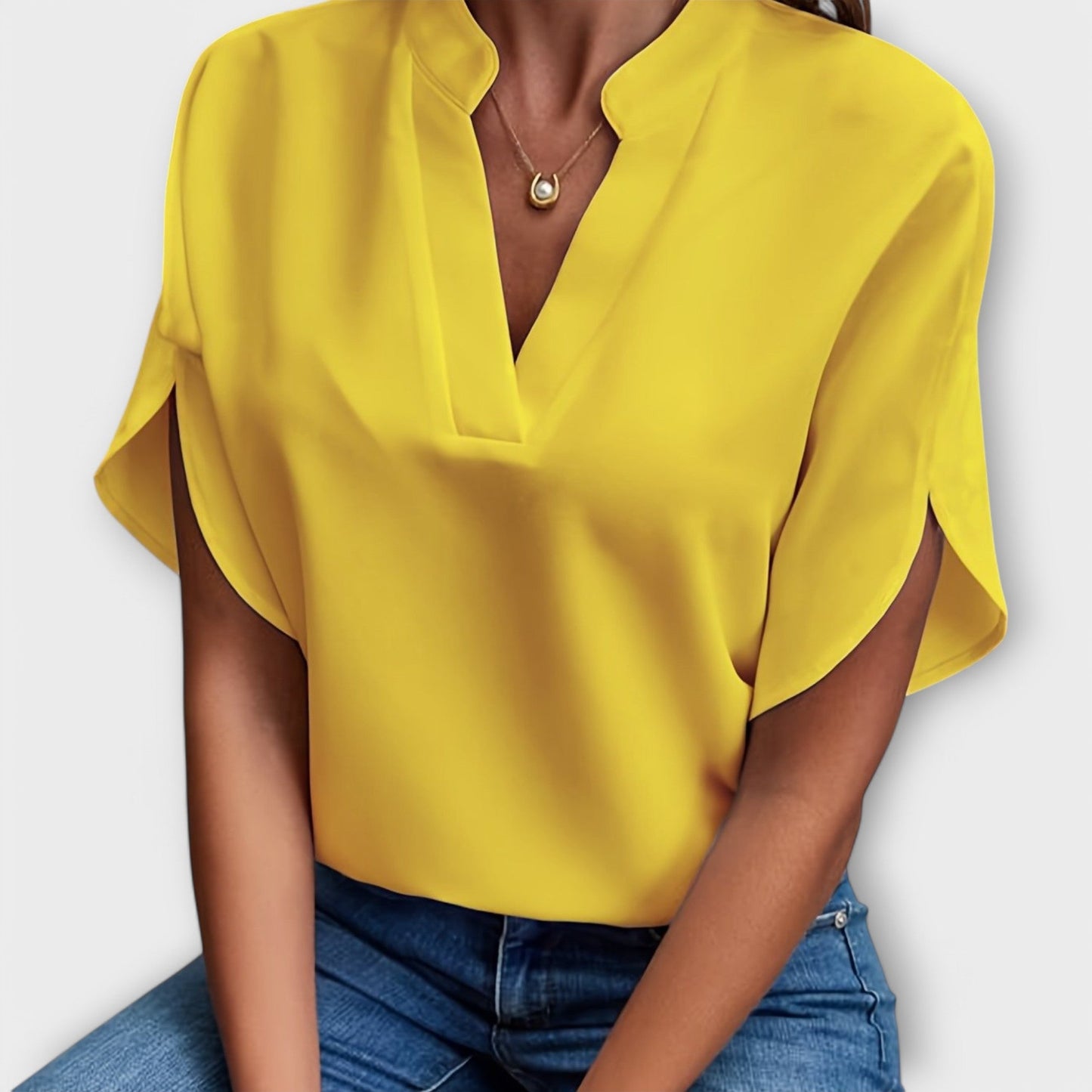 Camisa elegante y ligera para mujeres