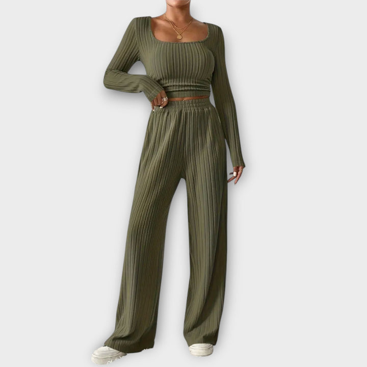 Lirena – Conjunto de cortes favorecedores con contorno femenino