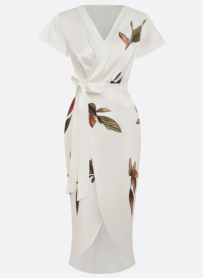 Vestido elegante de satén blanco