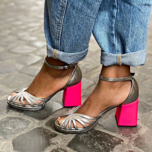 Serafina™ | Sandalias brillantes con tacón grueso y correa elegante