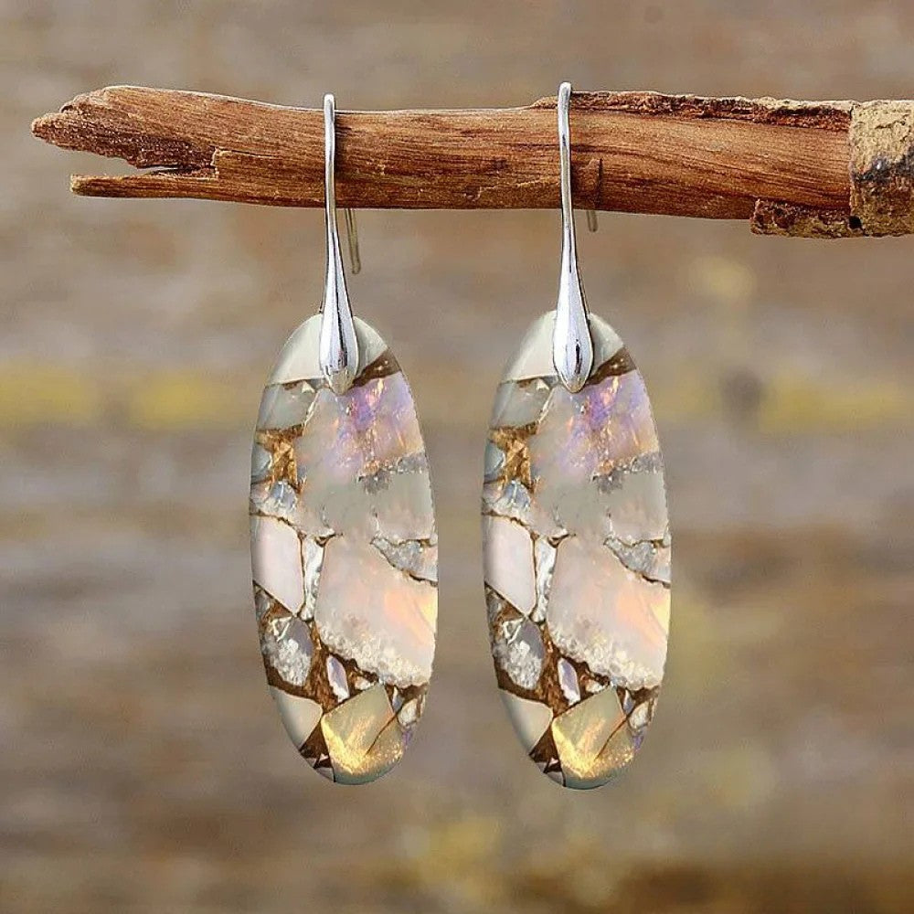 Pendientes de piedra redondos vintage de materiales naturales
