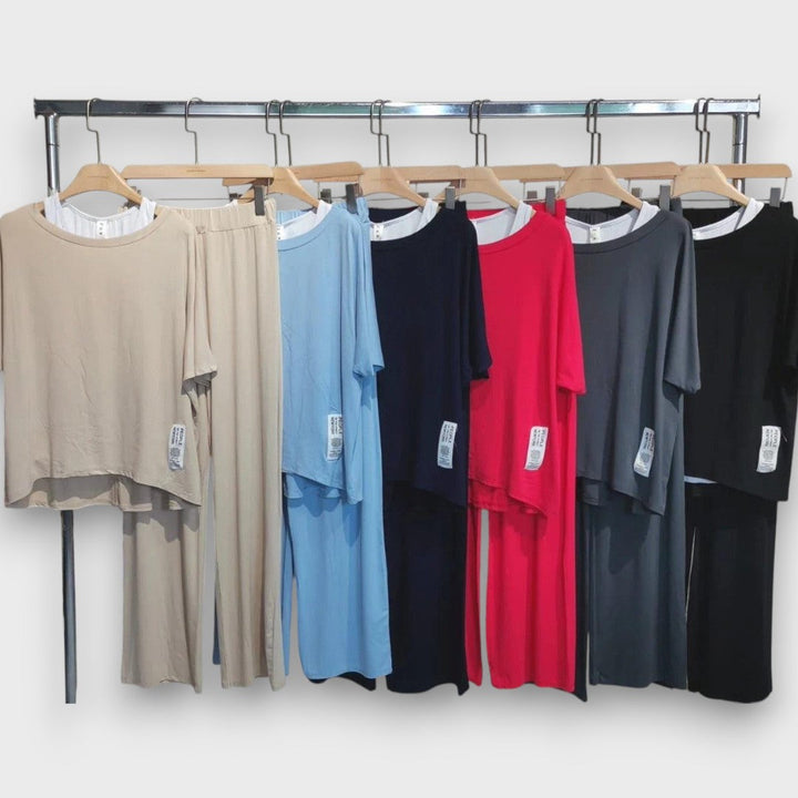 Mariana – Conjunto holgado con top asimétrico