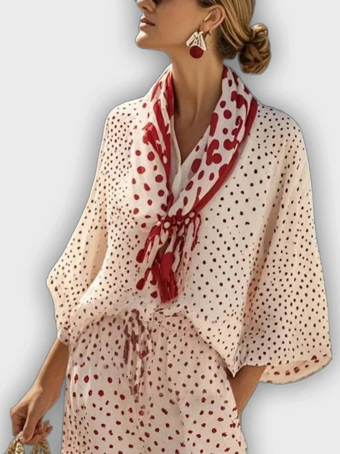 Conjunto de verano con pantalones cortos y bufanda