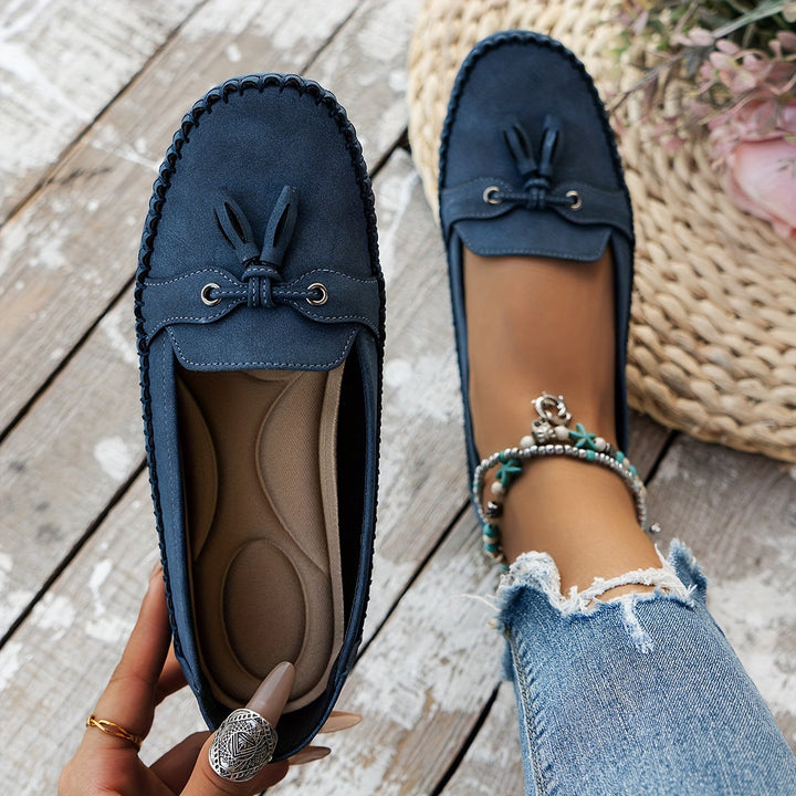 Nadine – Zapatos loafers clásicos con pompones
