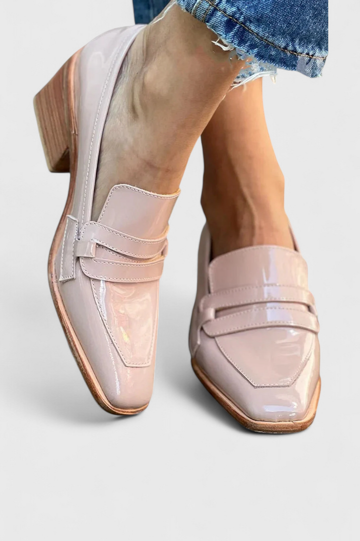 Mocasines de cuero brillante rosa Sasha con punta cuadrada y tacón alto
