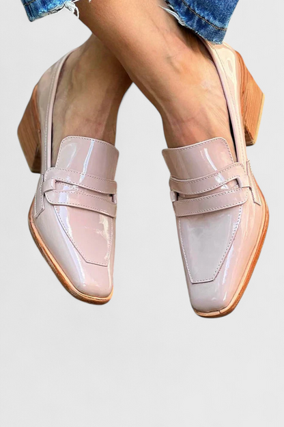 Mocasines de cuero brillante rosa Sasha con punta cuadrada y tacón alto