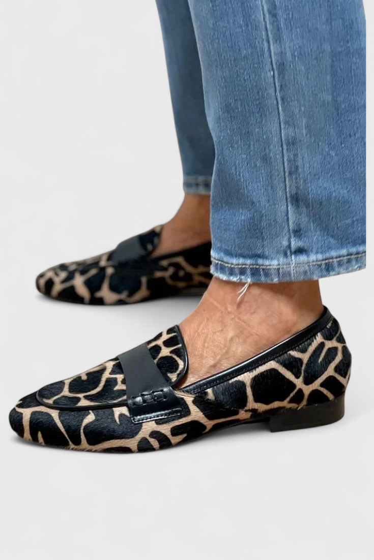Mocasines de cuero Anlora con tacón bajo y diseño único