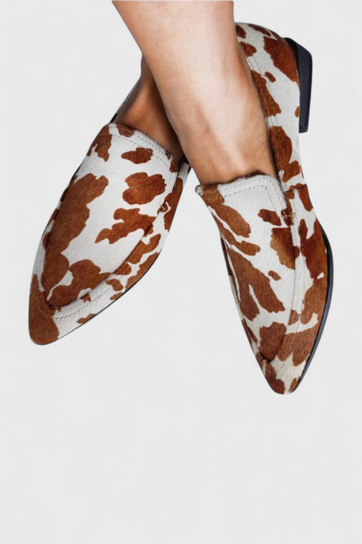 Mocasines de cuero de Grecia con tacón bajo y punta afilada