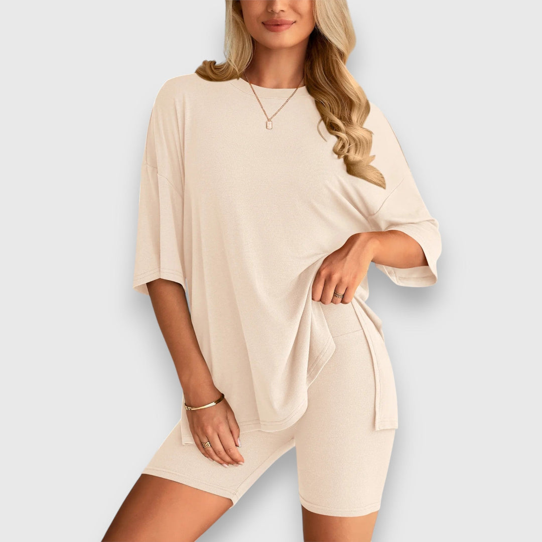 Malia – Conjunto de salón con camiseta oversized y pantalones cortos