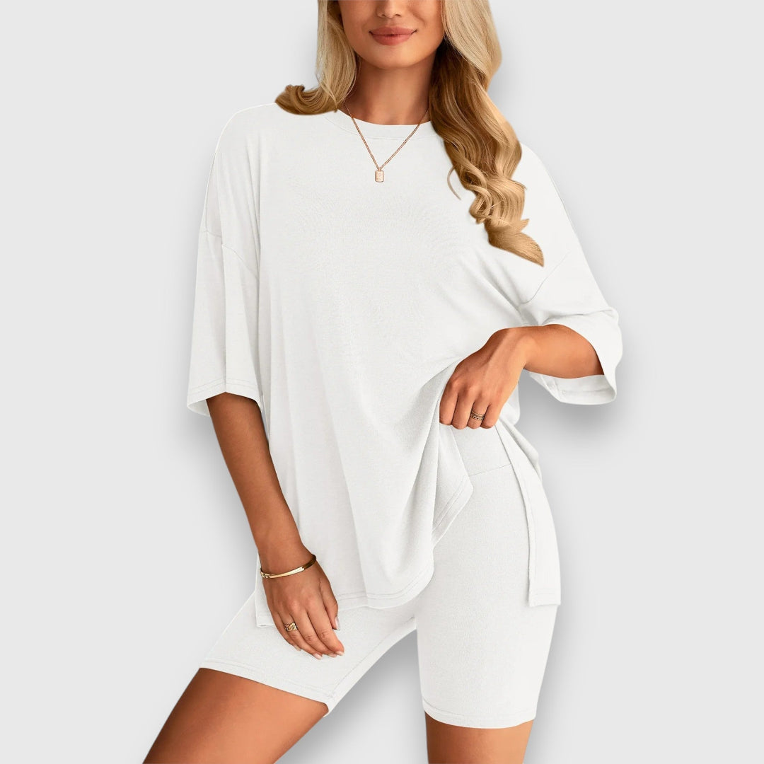 Malia – Conjunto de salón con camiseta oversized y pantalones cortos