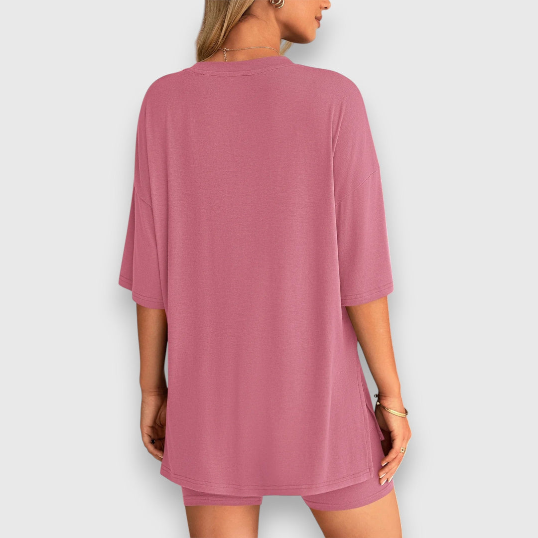 Malia – Conjunto de salón con camiseta oversized y pantalones cortos