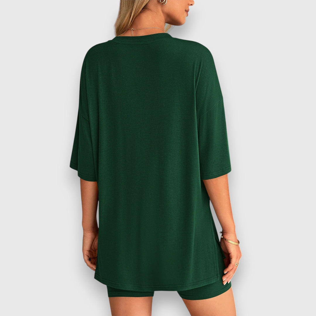Malia – Conjunto de salón con camiseta oversized y pantalones cortos