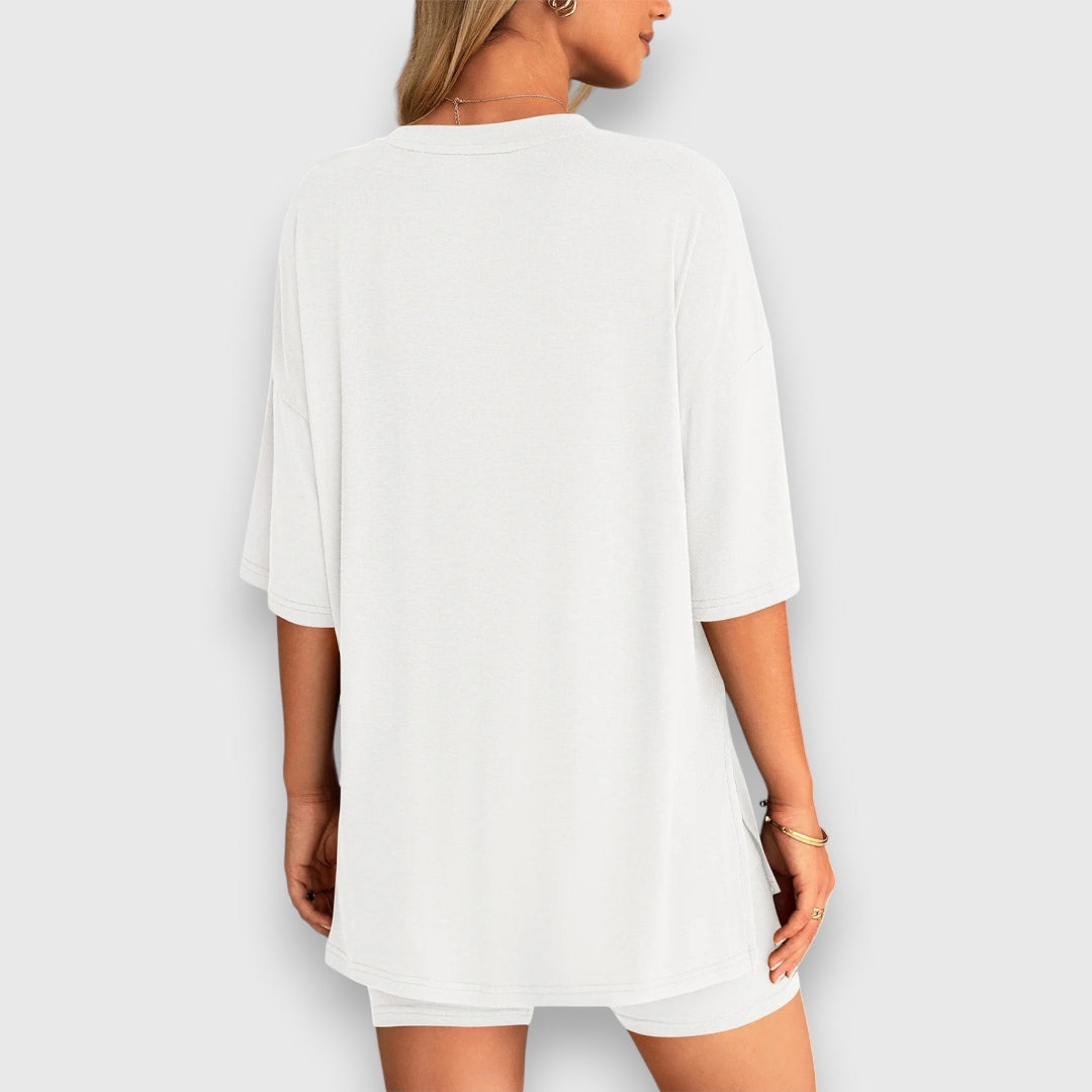 Malia – Conjunto de salón con camiseta oversized y pantalones cortos