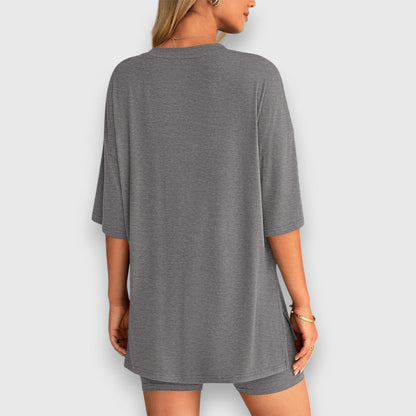 Malia – Conjunto de salón con camiseta oversized y pantalones cortos