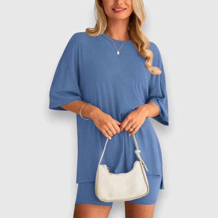 Malia – Conjunto de salón con camiseta oversized y pantalones cortos